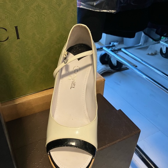 Chanel worn once broken ankle .38 Unique and magnificent. now $300 now $200 - Picture 11 of 15